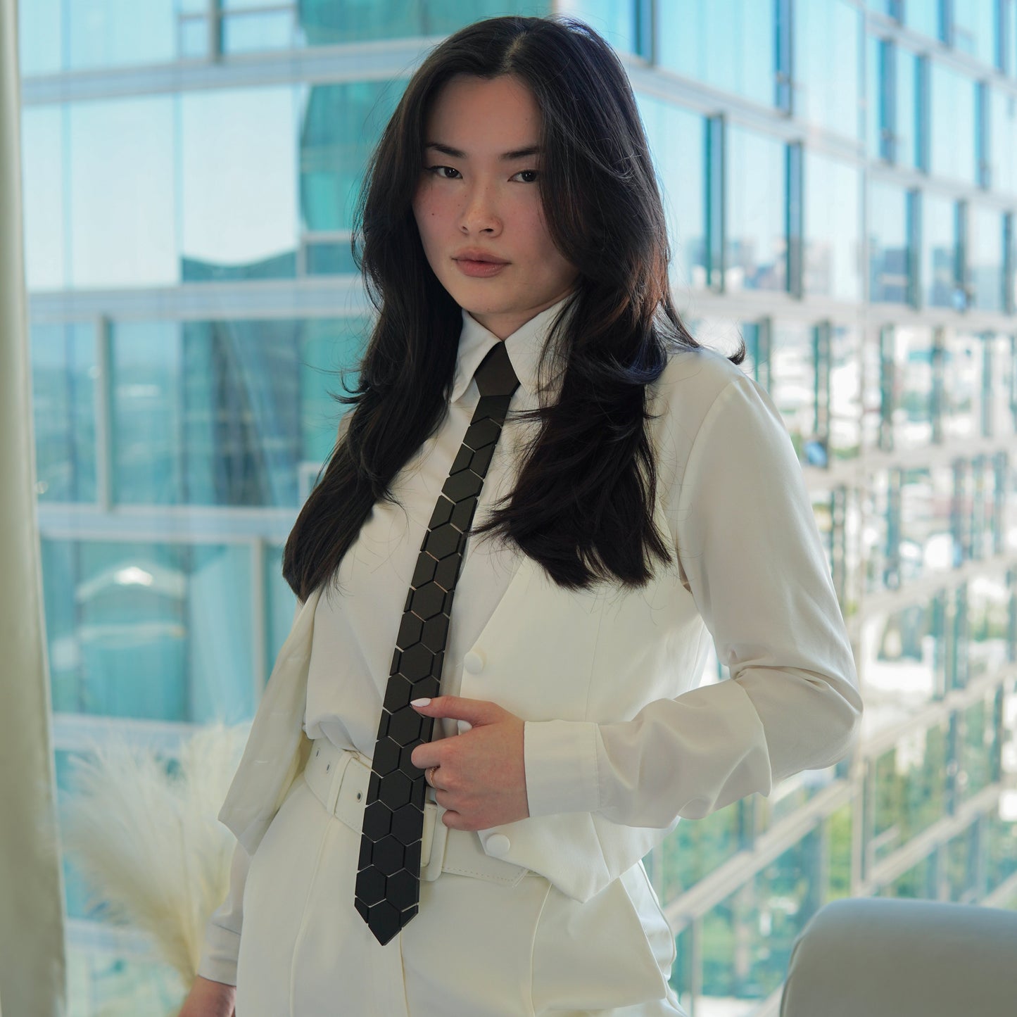 Aura Tie - Black
